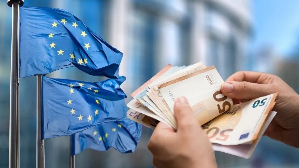 EU flag and Euros